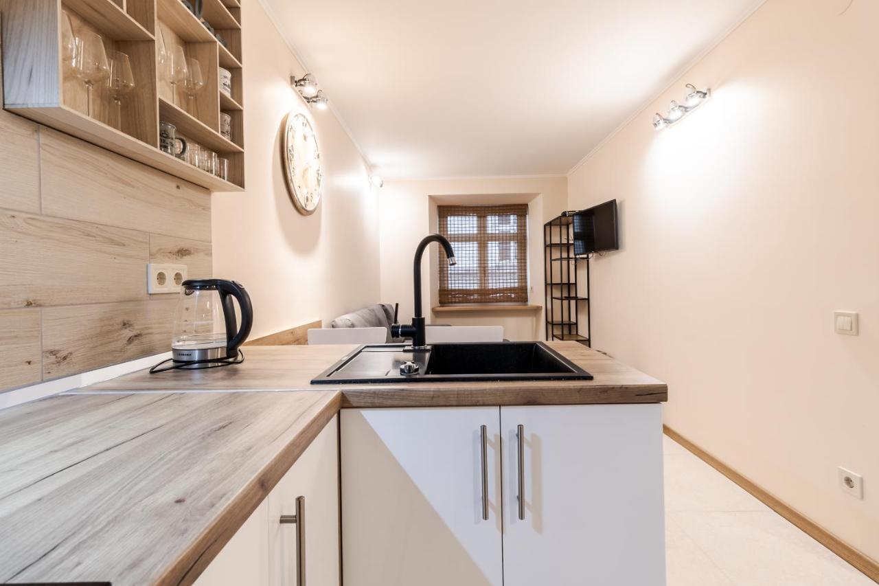 Staroevreyska Timber Apartment Lviv Kültér fotó